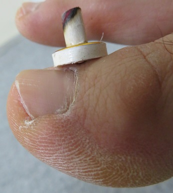 井穴とせんねん灸の間にすき間の画像