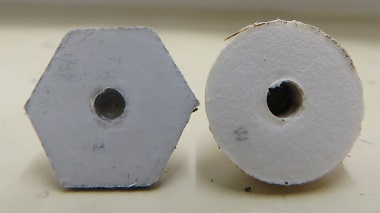 長生灸とせんねん灸の穴の大きさの違い